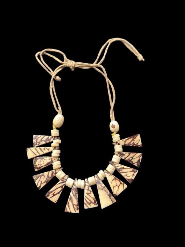 “Carved Earth” Set – Handcrafted Wooden Necklace & Earrings - Image 3